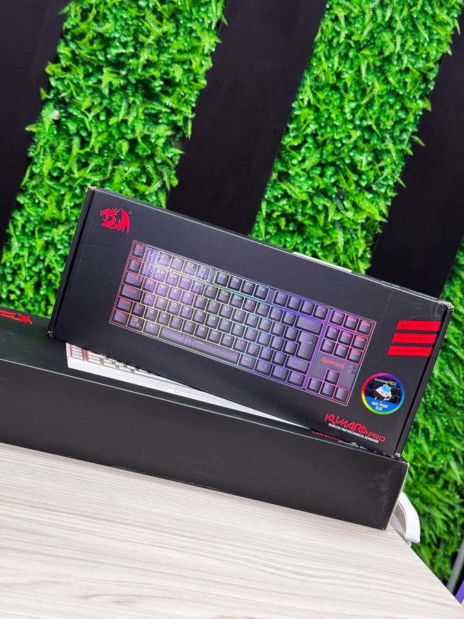 TECLADO SEM FIO MECANICO GAMER REDRAGON KUMARA PRO RGB WIRELESS E BLUETOOTH SWITCH BLUE PRETO K552RGBBRSB PT BL