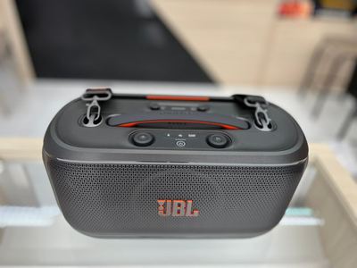 CAIXA AMP JBL PARTY BOX ON THE GO 2